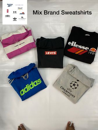 Molettons e hoodies de marcas