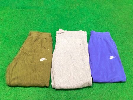 Nike Trousers And Capri