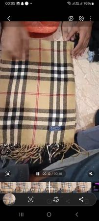 Écharpes beige Burberry