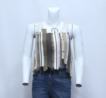 CR608 Top court à patch ceinturé urbain upcyclé