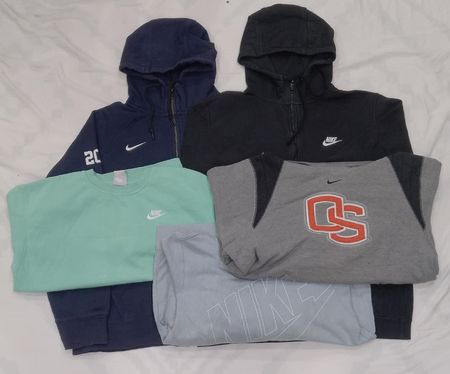 CRZ0016 Vintage Classic Nike Hoodie/Sweatshirt