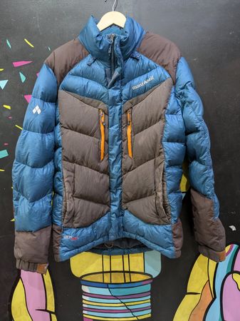 モンベルパファージャケット