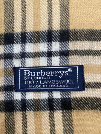 Luxury Burberry scarve