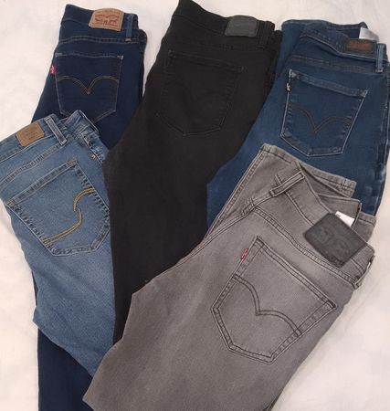 CRZ0065 Jeans Azules Clásicos Vintage de Levi’s