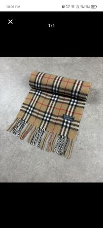 Écharpes burberry rework seulement de couleur beige épaisse choisies à la main personnalisées