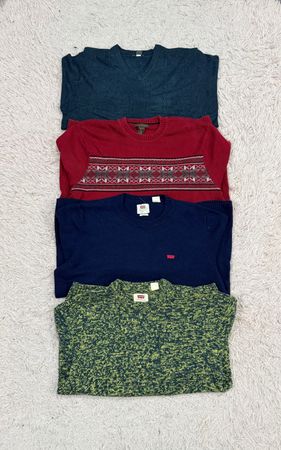Levi’s Dockers Lee & Chaps Sweaters