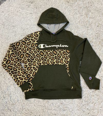 Recylcler des hoodies de marque avec de la tapisserie