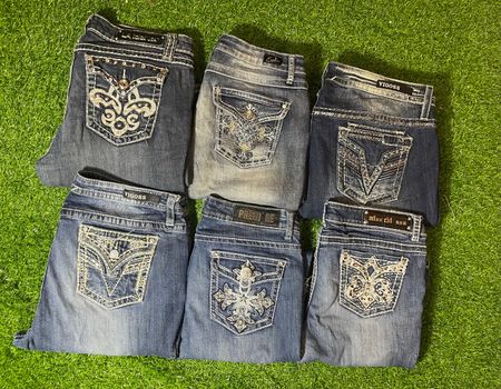 Y2k刺繍入り/装飾されたフレアとブーツカットジーンズ