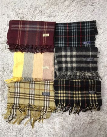 Écharpes Burberry Y2K