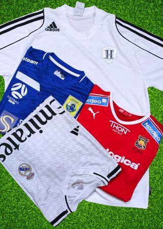 Fußballclub-Trikots & Fußball-T-Shirts – Doppel-Logo Premium-Qualität