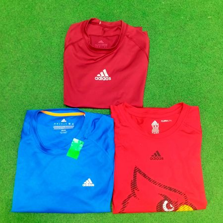 Adidas Sports T-SHIRT