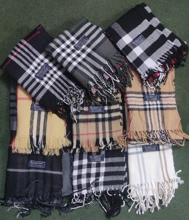 カスタム手作りバーバリーのスカーフ
