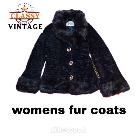 women fur coats - CV11