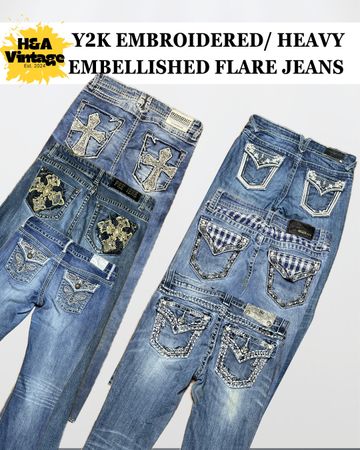 JEANS FLARE BORDADOS/ COM PESADAS APLICAÇÕES Y2K