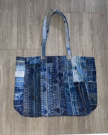 Bolsa Tote com Cinto de Denim Reciclado