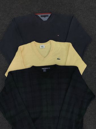 プレミアムブランドのニットウェア