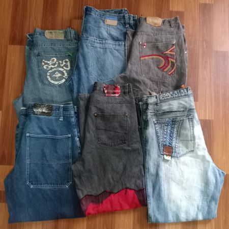 ヒップホップジーンズ