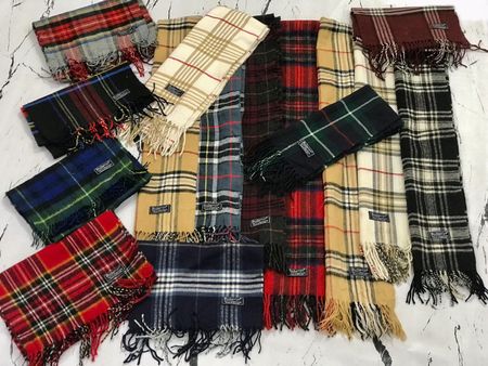 Écharpes Burberry spéciales premium