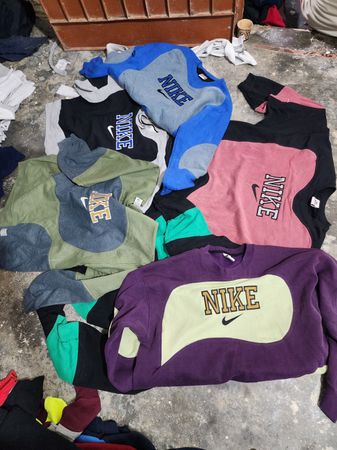 Pulls Nike de style Rework, sélectionnés sur mesure