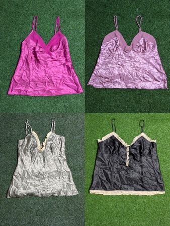 MAV#06 Ce sont des tops camisolés Y2k.