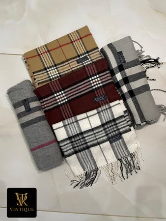Burberry Signature Scarves – Vintage Finds
#301025