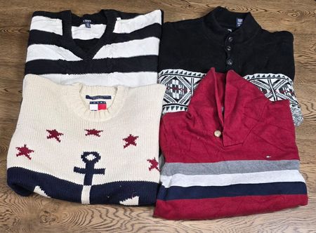 Branded knitwear (15)