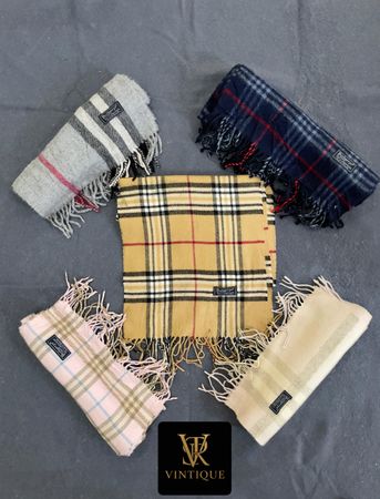Burberry Heritage Scarves 🕰️
#311025
