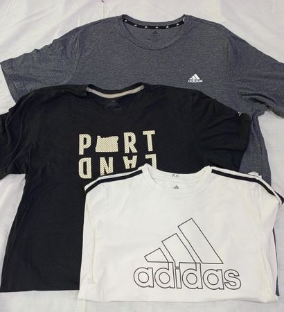 ZV0536 Vintage Adidas T-Shirt Bundle