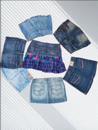 Y2k Roxy and other mini skirts (MSK-71)