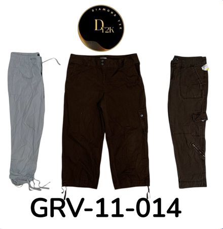 Y2K Women’s Cargo Capri – 2000s Utility Cropped Pants  (GRV-11-014)