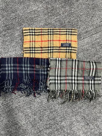 Burberry scarves -41125