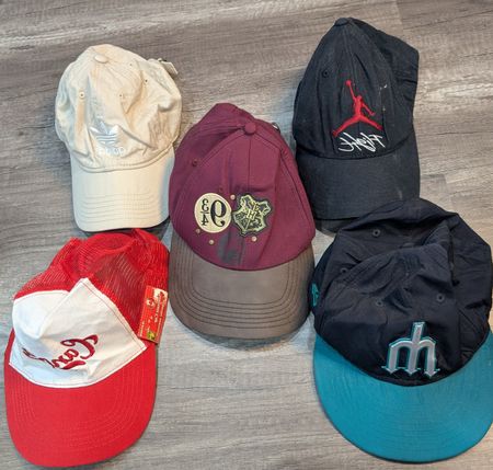 742 | Vintage Style Caps