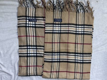 Custom handpick Burberry scarf beige  colour