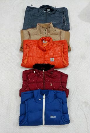 Gilets Puffers de marques mélangées