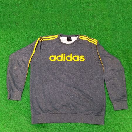 Adidas Sweatshirt