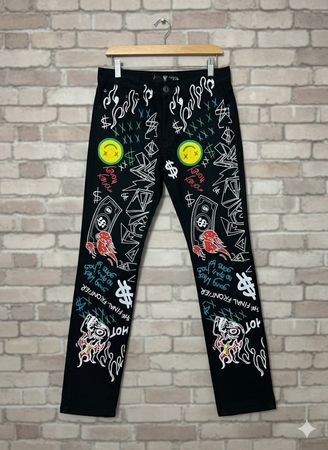 Woman y2k jeans style