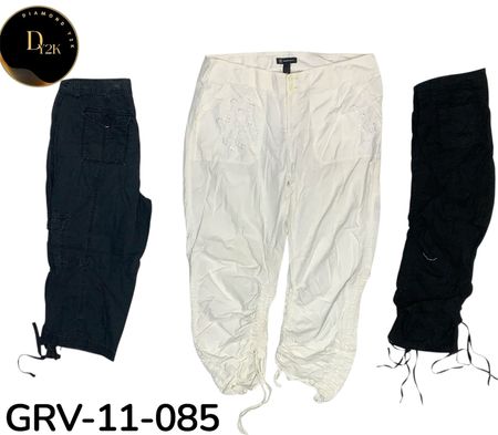 Retro Y2K Inspired Cargo Capri Trousers (GRV-11-085)