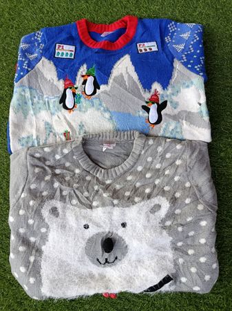 Christmas Sweaters (12) pcs 2933