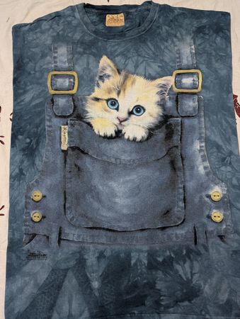 THE MOUNTAIN T-Shirts