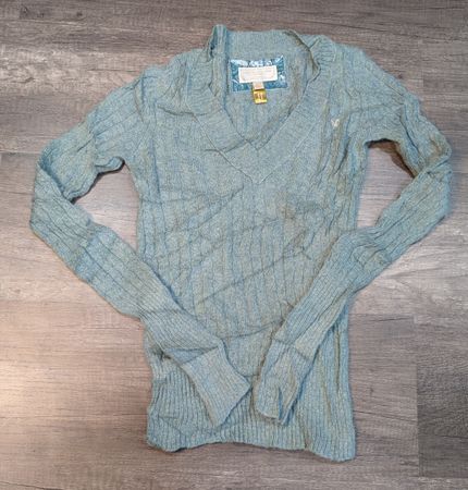 824 - American Eagle, Hollister, Aeropostale & Abecrombie Sweaters