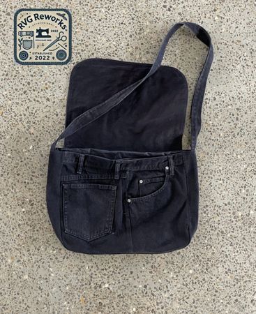 Upcycled Denim Schwarze Tasche