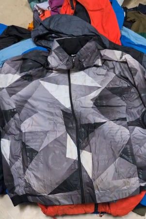 branded sports windbreakers