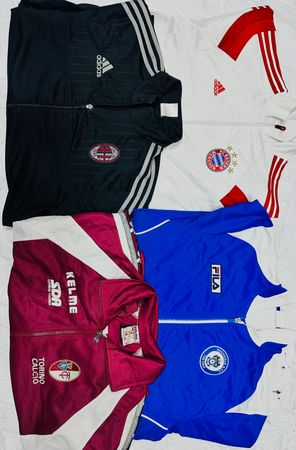 Jaquetas de atletismo de futebol