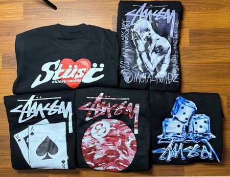 Pulls en sweat à capuche de marque mélangée au style retravaillé Stussy