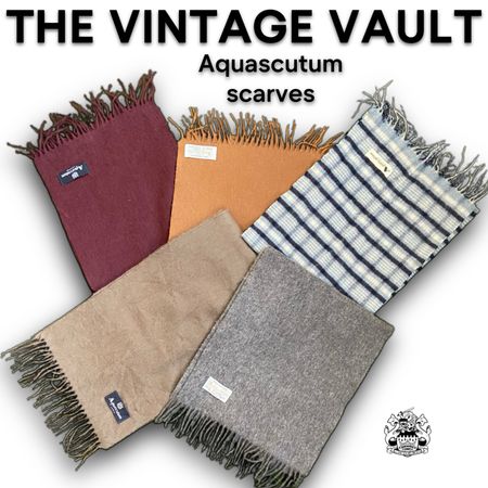 「アクアスキュータム スカーフ」