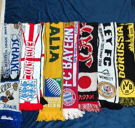 Football scarve