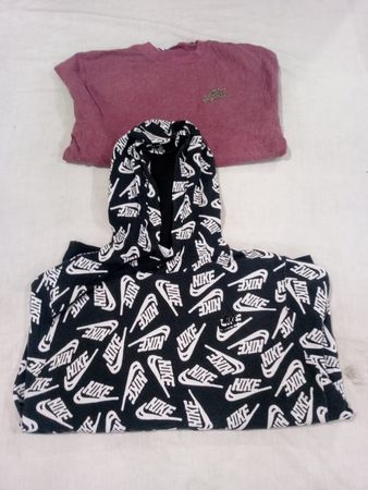 Nike sweatshirt &Hoodies