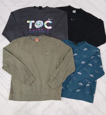 ZV0762 Nike Sweatshirt