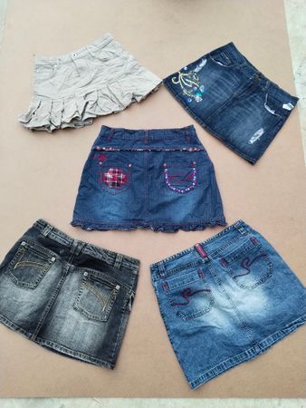 Crazy world and other mini skirts (MSK-97)