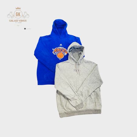 Pulls à capuche de marques mélangées
